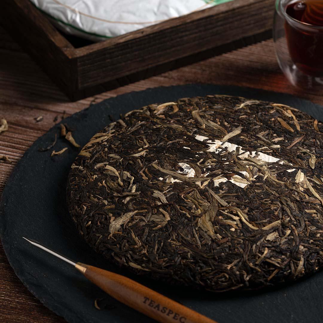 Hearty Raw Pu’er Compressed Tea Cake - TEASPEC