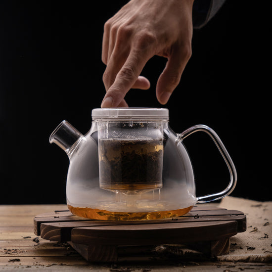 Introducing the TEASPEC Lazy Pour Glass teapot and the Eazy Brew System of brewing tea consistently every time.