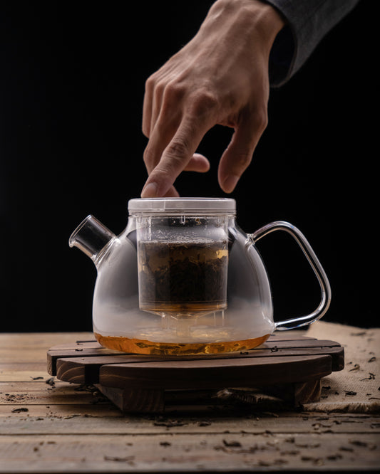 Introducing the TEASPEC Lazy Pour Glass teapot and the Eazy Brew System of brewing tea consistently every time.